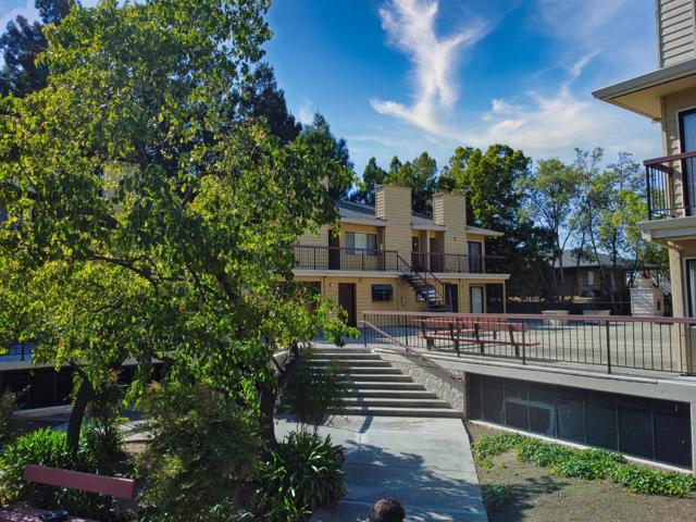 471 Northlake Drive, San Jose CA: https://media.crmls.org/mediaz/86c3f3eb-fe90-4793-8c04-22688038b708.jpg