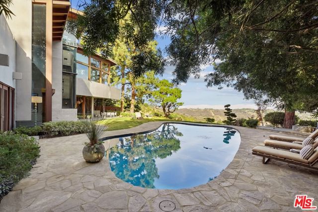 Drew Fenton | 2238 Stradella Road Los Angeles CA | MLS: 7146922