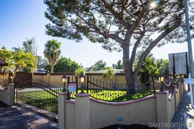 68 E Bonita Rd, Chula Vista CA: https://media.crmls.org/mediaz/86c4ad42-0513-4ba4-827a-d597e965d24f.jpg
