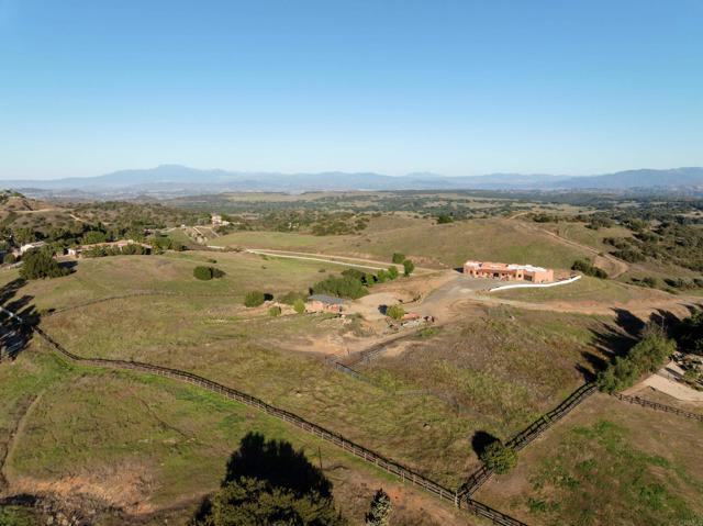 Image 21 of 30 For 41565 Avenida La Cresta