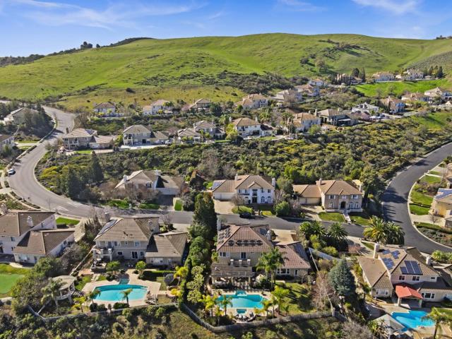 5106 Eastbourne Drive, San Jose CA: https://media.crmls.org/mediaz/86c62fa2-db25-4451-8b40-74545ebd0a89.jpg