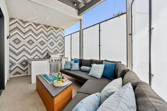 4161 Maryland St, San Diego CA: https://media.crmls.org/mediaz/86c6ac09-cd29-4ad3-904b-8d4b2c9a75e1.jpg