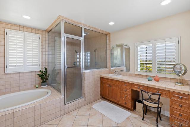 4753 Gabriel Way, La Mesa CA: https://media.crmls.org/mediaz/86c6e6c5-bf5b-4961-8bf6-d65e09a3bc3b.jpg