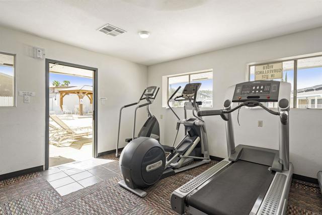 Detail Gallery Image 33 of 40 For 2400 W Valley Pkwy #35,  Escondido,  CA 92029 - 4 Beds | 2 Baths