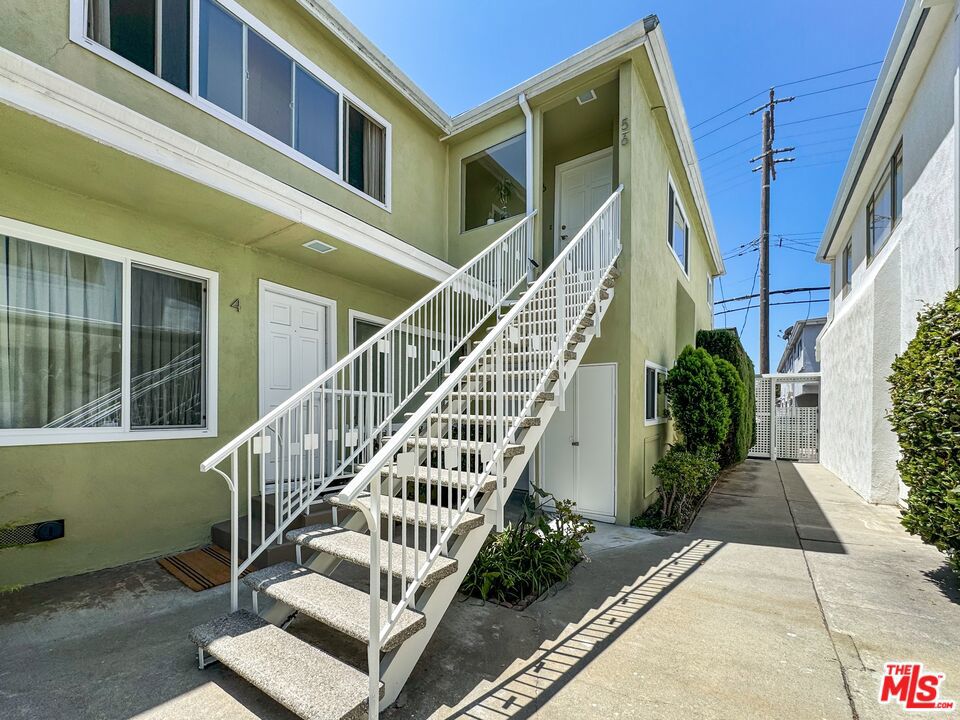 1536 Harvard Street #6