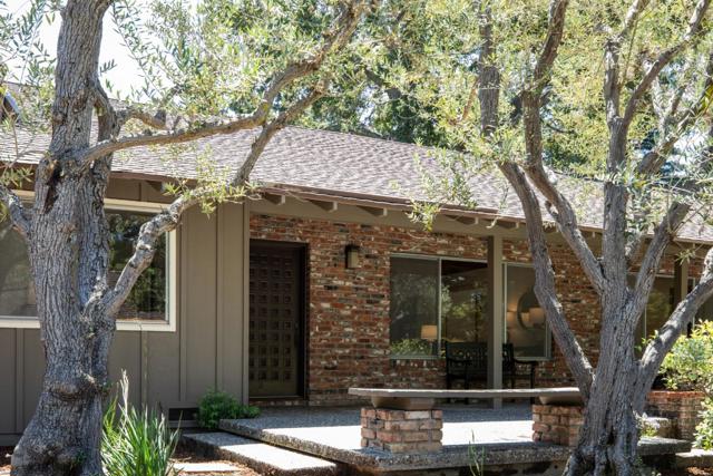 369 Lennox Avenue, Menlo Park CA: https://media.crmls.org/mediaz/86c774cf-31b8-4bf6-a400-a702b744e09a.jpg