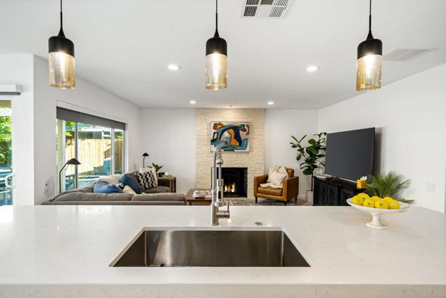 74277 Myrsine Avenue, Palm Desert CA: https://media.crmls.org/mediaz/86c7fbb3-44a8-4081-a945-44bde71665e8.jpg