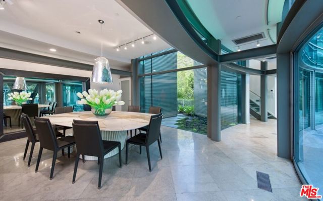 1169 Loma Linda Drive, Beverly Hills CA: https://media.crmls.org/mediaz/86c8926d-c9df-4742-97b1-730b5d64f946.jpg