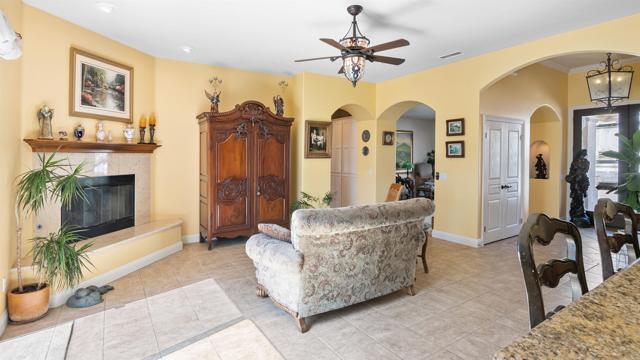 40487 Rock Mountain Drive, Fallbrook CA: https://media.crmls.org/mediaz/86c8f9a3-fba4-432e-b746-341e5f91217a.jpg