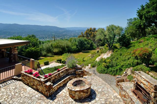 20753 Scenic Vista Drive, San Jose CA: https://media.crmls.org/mediaz/86c92fcd-9106-4675-8299-d08d92d22fca.jpg