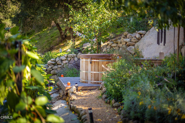 Detail Gallery Image 3 of 44 For 15990 Maricopa Hwy, Ojai,  CA 93023 - 4 Beds | 3 Baths