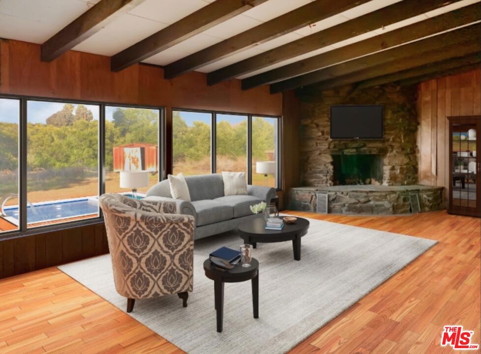 https://media.crmls.org/mediaz/86ca9959-c672-4556-bda6-34259a956d1d.jpg?preset=X-Large