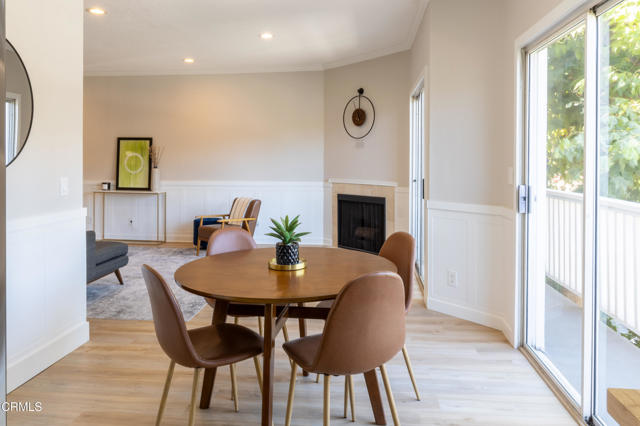 Detail Gallery Image 13 of 26 For 5135 Zelzah Ave #107,  Encino,  CA 91316 - 2 Beds | 2 Baths