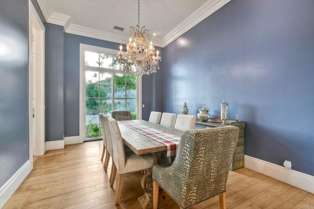 Detail Gallery Image 11 of 71 For 2507 Walinca Way, Vista,  CA 92084 - 4 Beds | 4 Baths