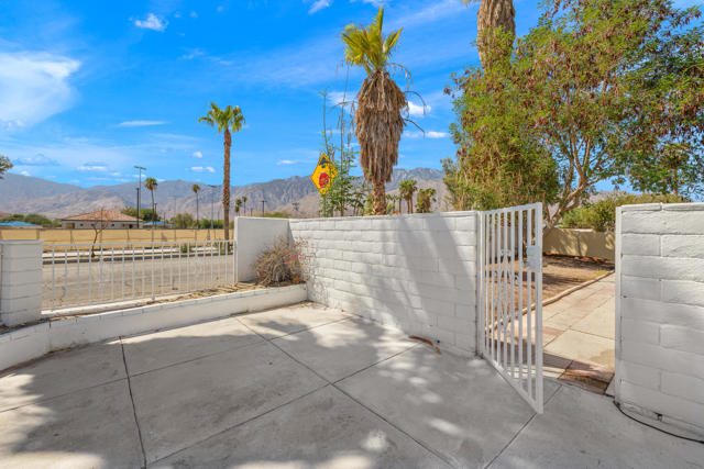 891 El Placer Road, Palm Springs, CA 92264