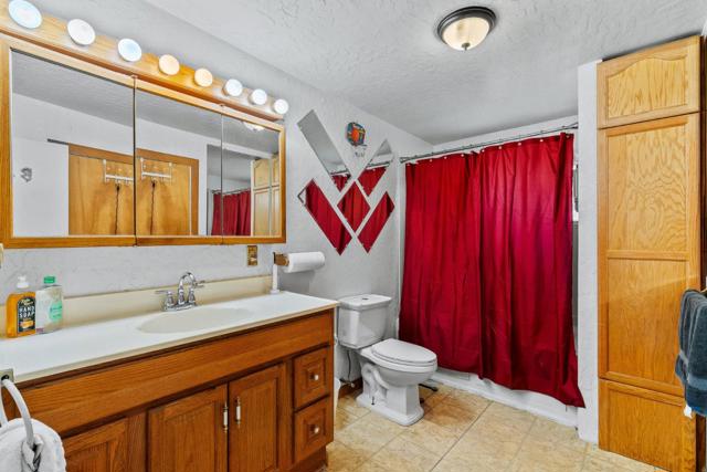 12800 Boulder Street, Boulder Creek CA: https://media.crmls.org/mediaz/86cb6019-48df-4c2c-b927-e6b2179bd19b.jpg