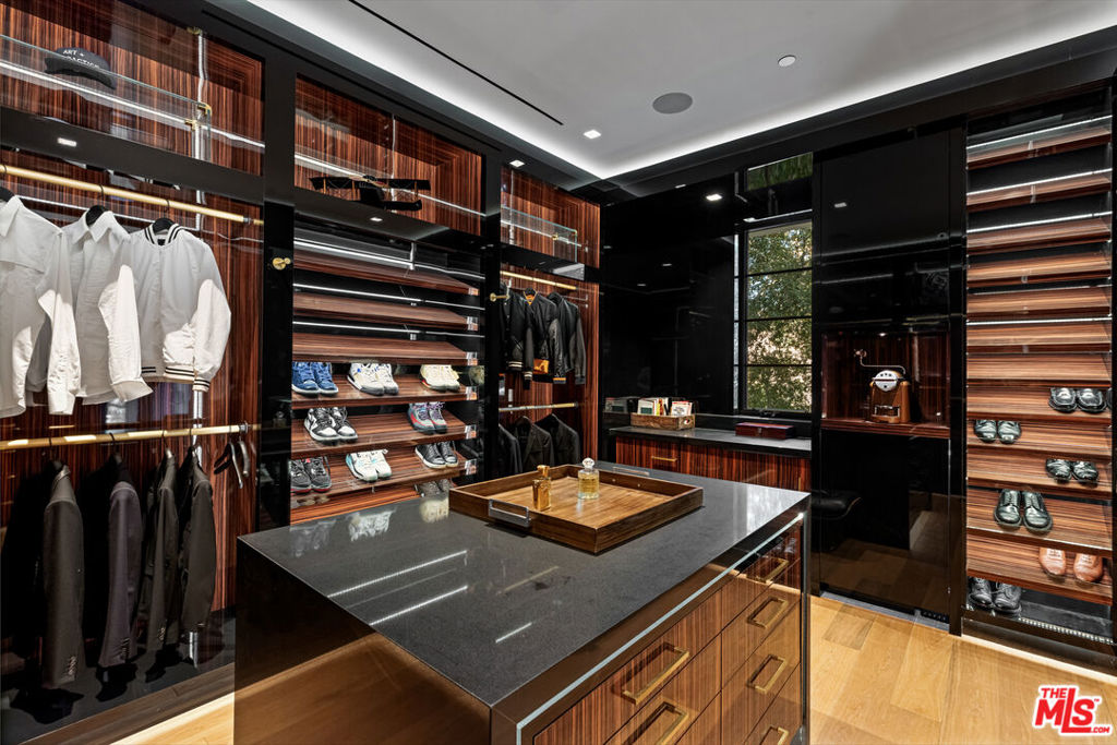 3160 Coldwater Canyon AvenueStudio City img 36