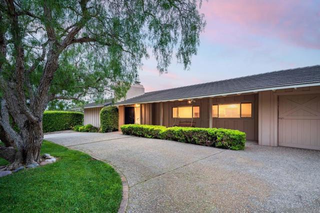 1444 Rodeo Dr, La Jolla CA: https://media.crmls.org/mediaz/86cc6e5c-76db-4b39-9f64-8e7057f5ca3b.jpg