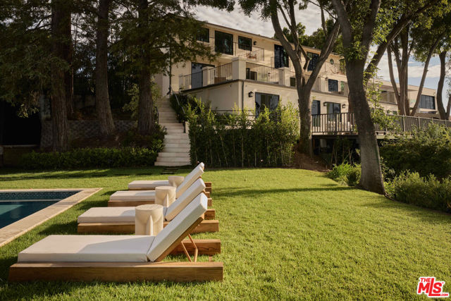 6 Bed Home for Sale in Los Angeles, California