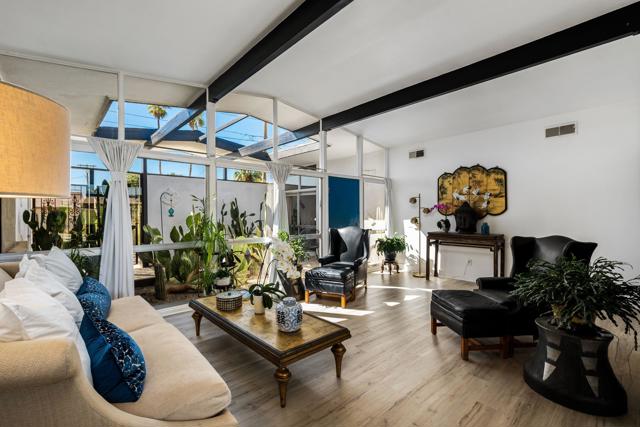 43709 Louisiana Street, Palm Desert CA: https://media.crmls.org/mediaz/86cd7eba-79e0-4f64-b95c-dcc456b18ba7.jpg