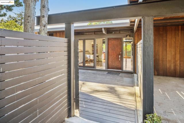 5855 Chelton Dr, Oakland CA: https://media.crmls.org/mediaz/86cf2585-420e-446e-abb4-38c85386e8a5.jpg