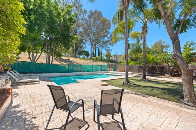 Detail Gallery Image 55 of 75 For 1975 Belmore Ct, El Cajon,  CA 92020 - 5 Beds | 3 Baths