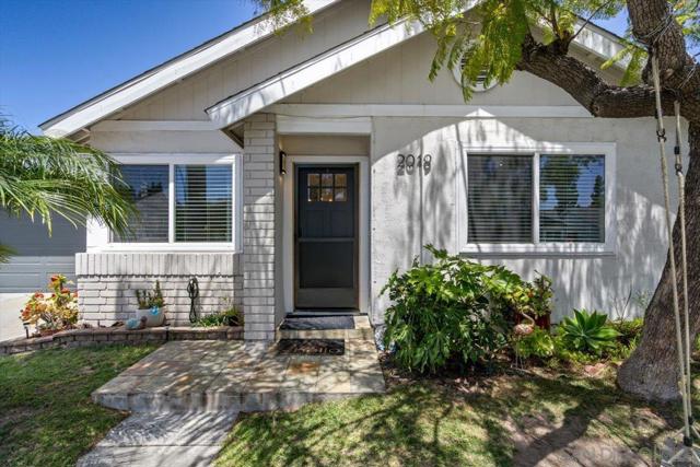 2019 Bridgeport, Chula Vista CA: https://media.crmls.org/mediaz/86d0d007-4b0e-4d9d-88ae-b6e098fda307.jpg