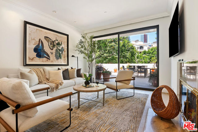 2102 Century Park Lane, Los Angeles CA: https://media.crmls.org/mediaz/86d226e5-a600-4a90-af27-f10c0186e027.jpg