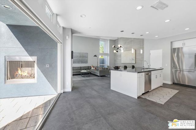 431 Suave Lane, Palm Springs, CA 92262