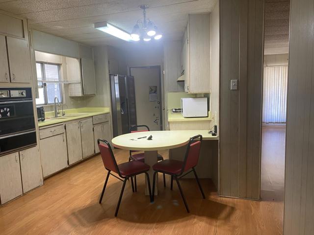 3637 Snell Avenue, San Jose CA: https://media.crmls.org/mediaz/86d2bbe2-2f4e-474f-8265-a25a120c8d42.jpg