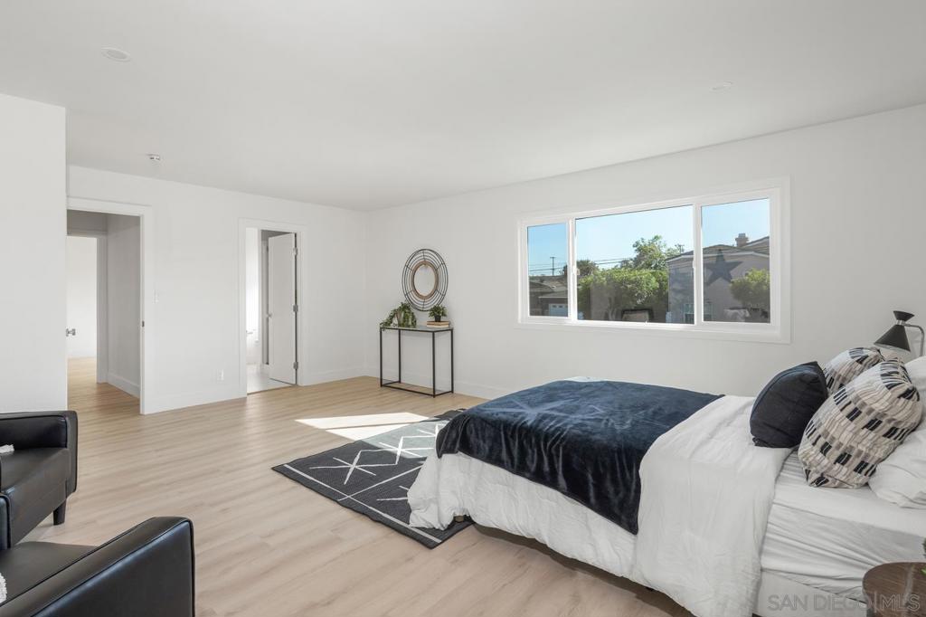 MLS #250042671SD image #30