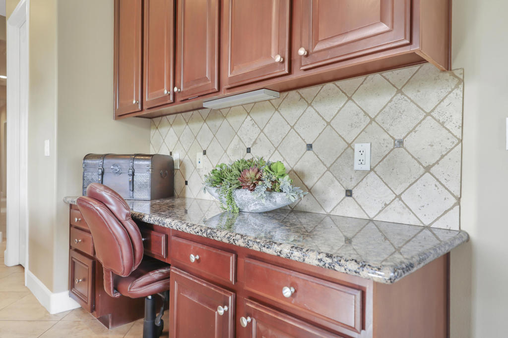 MLS #219138703DA image #18