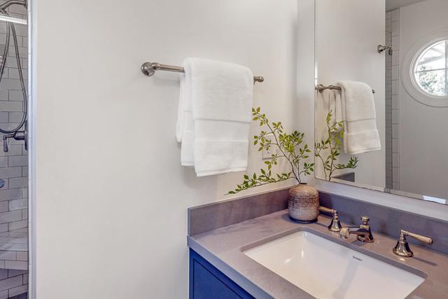 656 Benvenue Avenue, Los Altos CA: https://media.crmls.org/mediaz/86d45250-5d7d-4a24-9866-6692667564a9.jpg