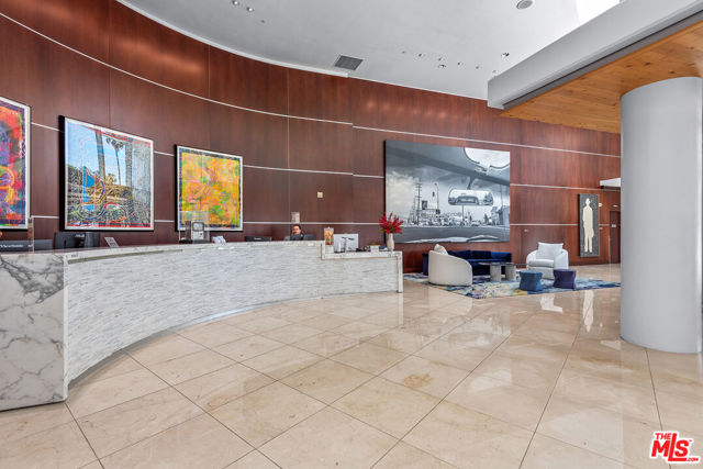 13700 MARINA POINTE Drive, Marina del Rey CA: https://media.crmls.org/mediaz/86d46450-3d8e-4f82-bc0b-fb326429fdf1.jpg