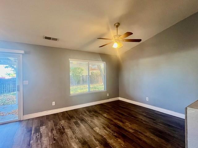 16100 5th Street, Lathrop CA: https://media.crmls.org/mediaz/86d4a020-9391-4e6f-a1b1-08ecc41bf804.jpg