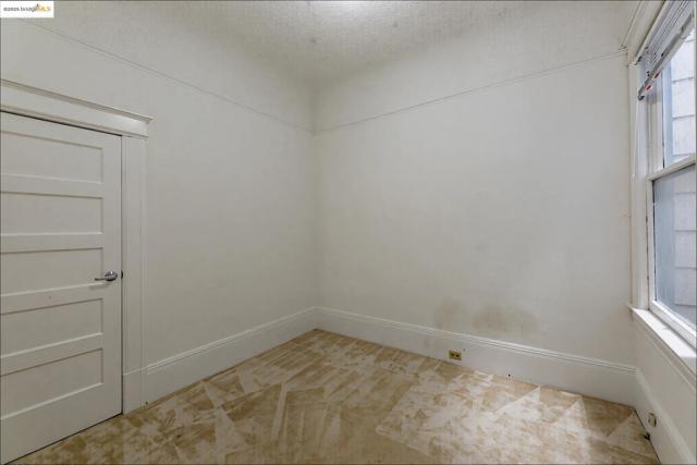 45 Auburn Street, San Francisco CA: https://media.crmls.org/mediaz/86d5acf7-c4f9-4583-9ec4-983e8b379500.jpg