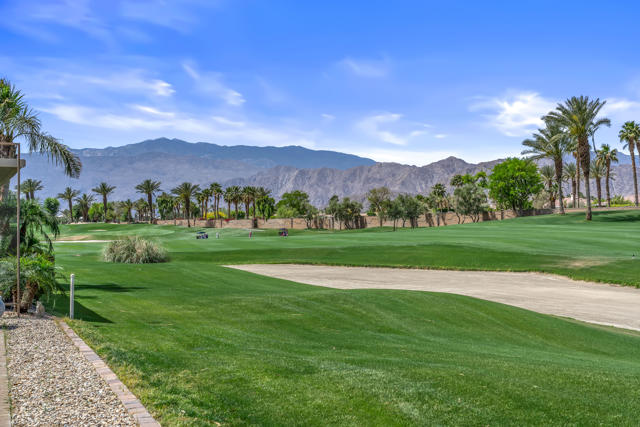 43393 Saint Andrews Drive, Indio CA: https://media.crmls.org/mediaz/86d5c5a4-7d47-4c4a-baf5-fc2f8c127cb9.jpg