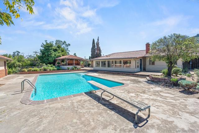 Image 39 of 53 For 2652 Mountain View Dr