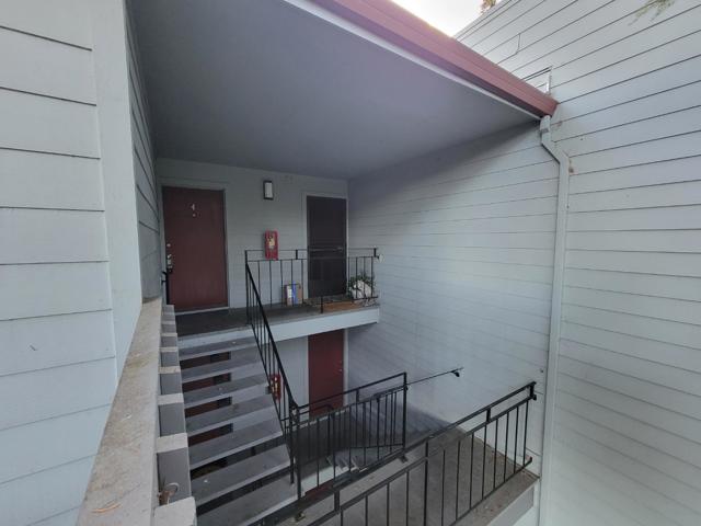 4117 George Avenue, San Mateo CA: https://media.crmls.org/mediaz/86d62282-c7e0-4a33-a2af-09c1b5aca711.jpg