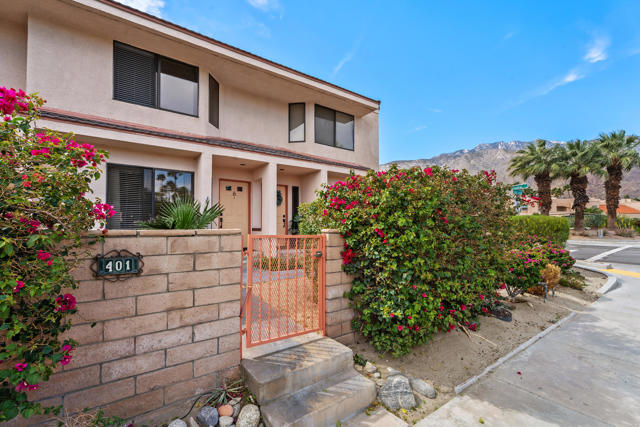 401 E Vista Chino, Palm Springs CA: https://media.crmls.org/mediaz/86d68a19-52b0-4caf-91a7-d89c00c37f8f.jpg