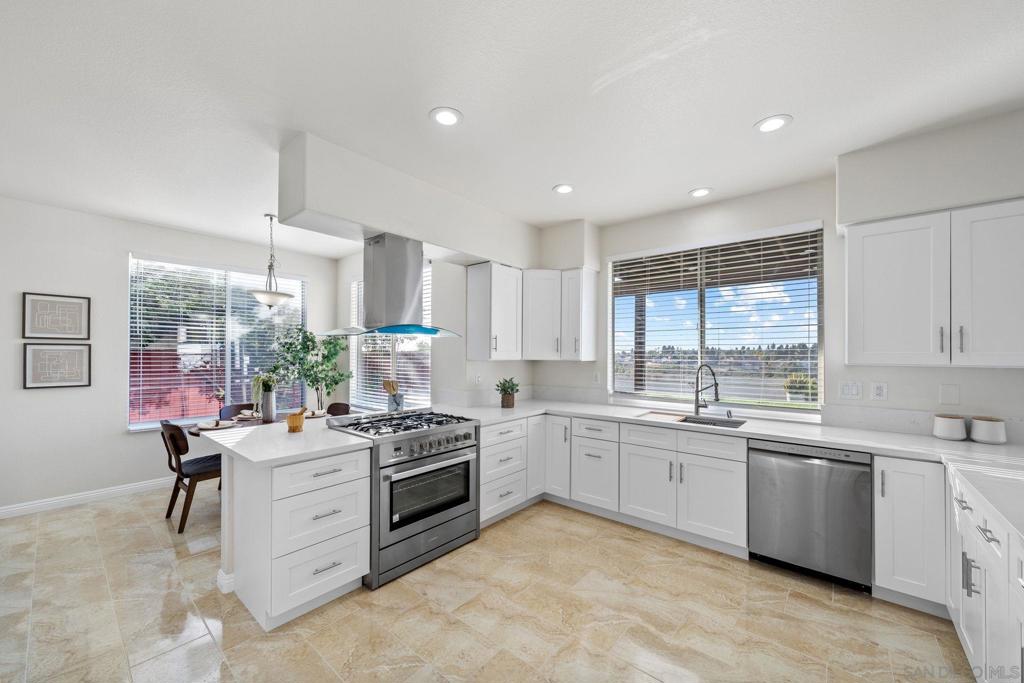 MLS #250027189SD img 12