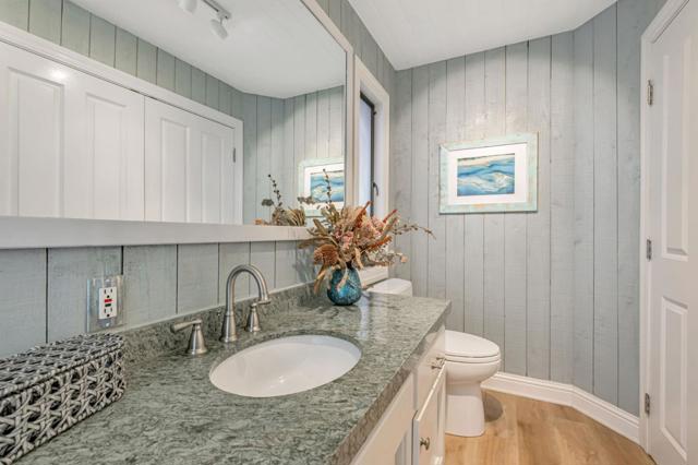 3300 Crystal Heights Drive, Soquel CA: https://media.crmls.org/mediaz/86d7b602-48f4-41be-a361-844a18989475.jpg