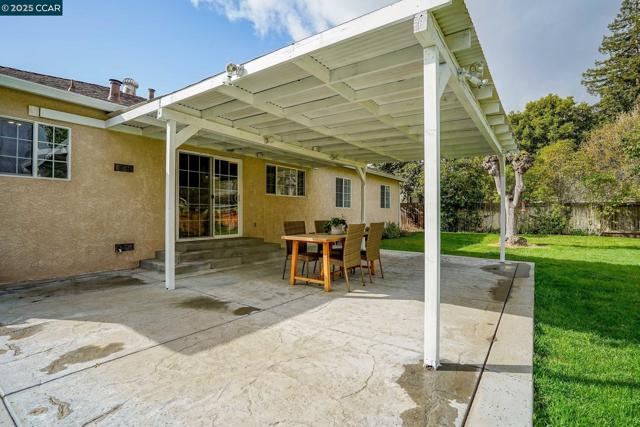 1551 Orange Street, Concord CA: https://media.crmls.org/mediaz/86d7da09-b451-446c-8a04-7c36343a1cca.jpg