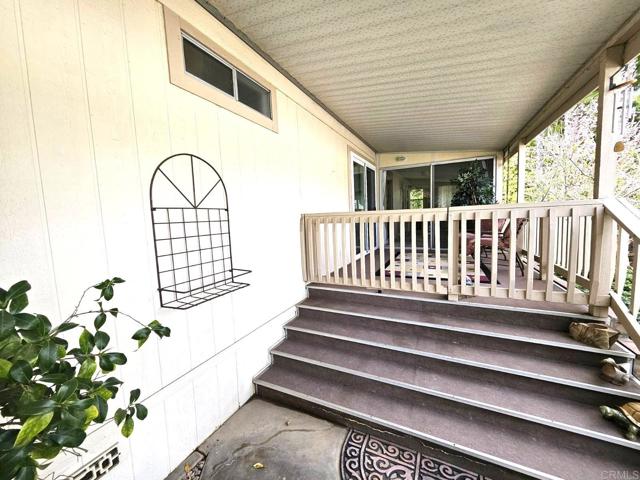 Detail Gallery Image 2 of 19 For 8975 Lawrence Welk Dr #424,  Escondido,  CA 92026 - 2 Beds | 2 Baths