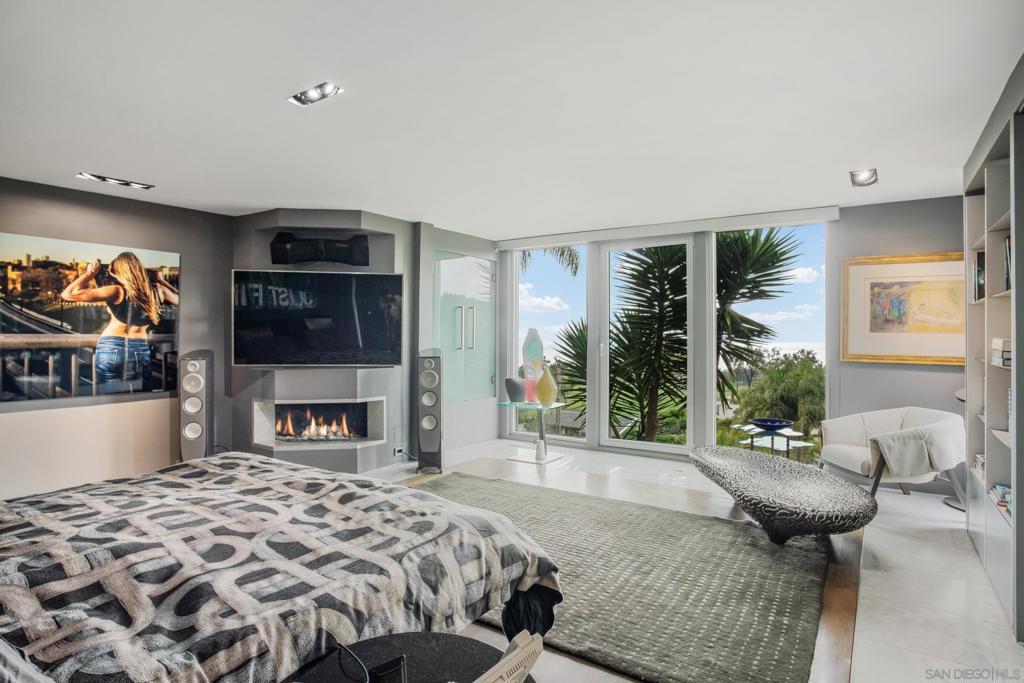 MLS #250036874SD image #15