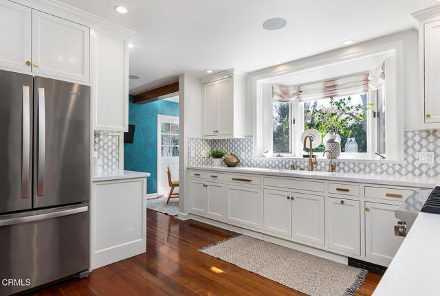 Detail Gallery Image 19 of 72 For 1230 Hillside Rd, Pasadena,  CA 91105 - 8 Beds | 6/3 Baths