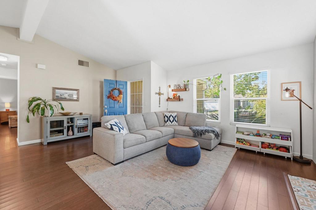 86Dabb29 D434 4Eb8 A607 38Fa85A7Ce7F 2112 Savona Ct, Vista, Ca 92084 &Lt;Span Style='BackgroundColor:transparent;Padding:0Px;'&Gt; &Lt;Small&Gt; &Lt;I&Gt; &Lt;/I&Gt; &Lt;/Small&Gt;&Lt;/Span&Gt;