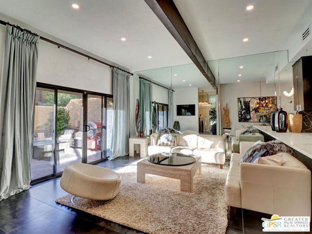 73429 Foxtail Lane, Palm Desert CA: https://media.crmls.org/mediaz/86dac427-5aa5-4a66-be57-83e1085d5086.jpg