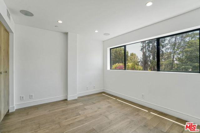 1445 1/4 N Martel Avenue, Los Angeles CA: https://media.crmls.org/mediaz/86db9294-ca65-4d0e-a26e-2872cd9fd6f8.jpg