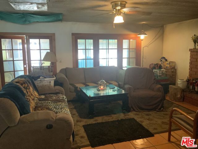 2920 Harriet Road, Frazier Park CA: https://media.crmls.org/mediaz/86dbff3e-1dca-4abd-92b8-2db4a254747a.jpg